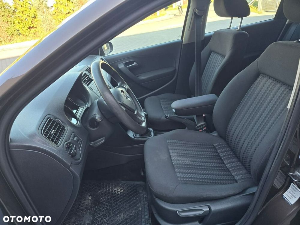 Volkswagen Polo - 22