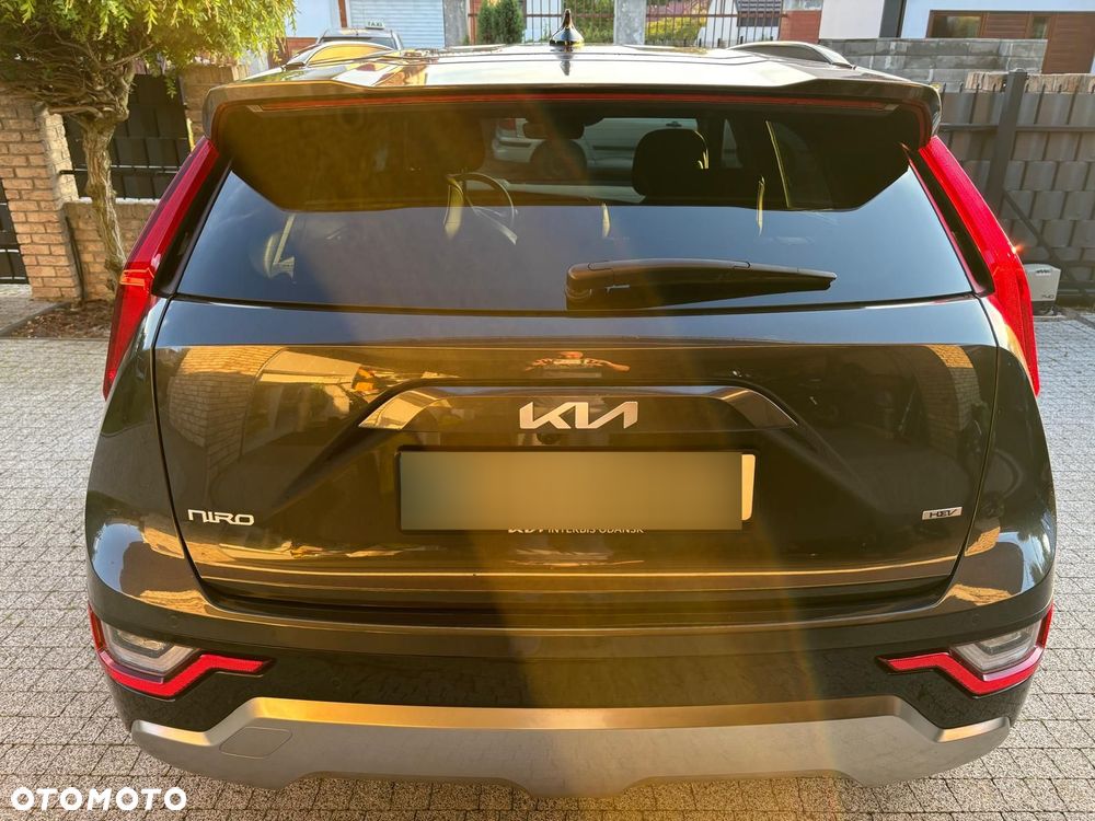 Kia Niro 1.6 GDI Hybrid Business Line - 12