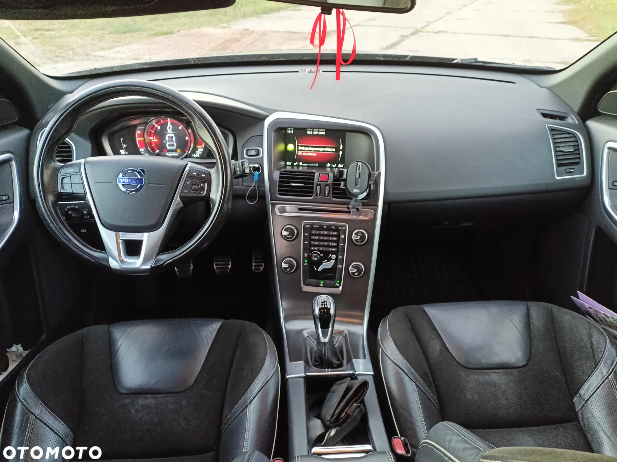 Volvo XC 60 D4 R-Design - 5