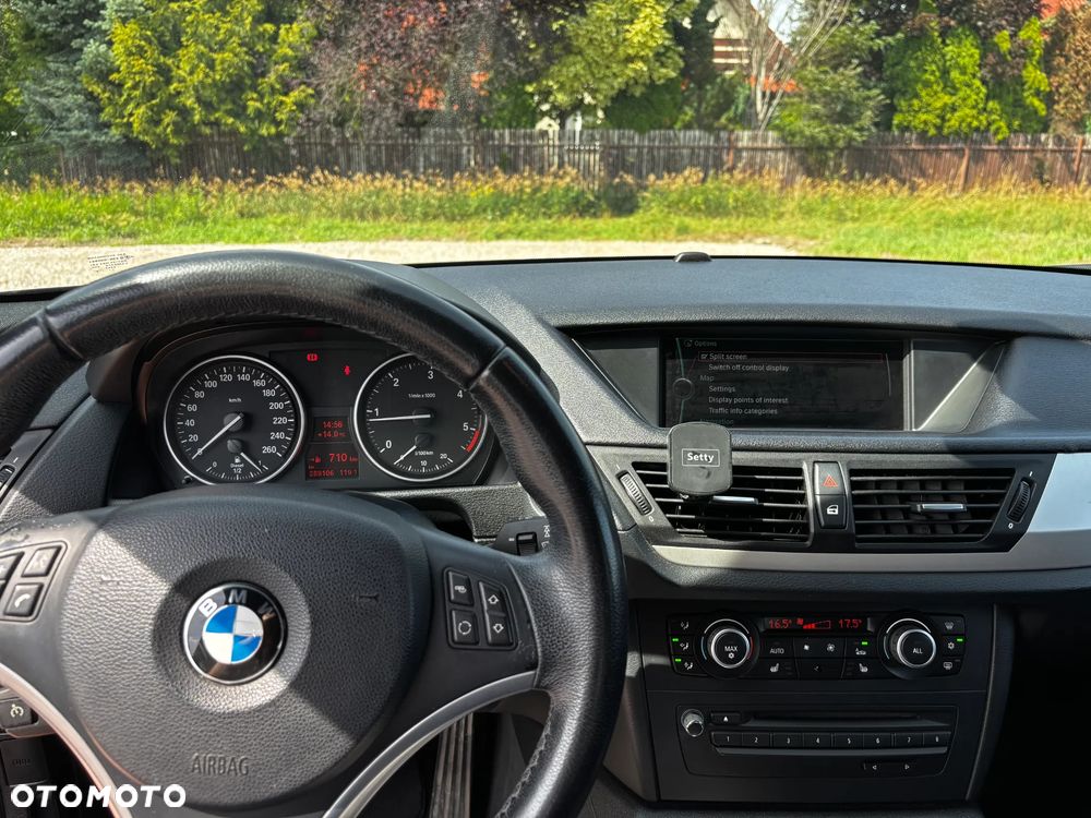 BMW X1 xDrive20d - 8