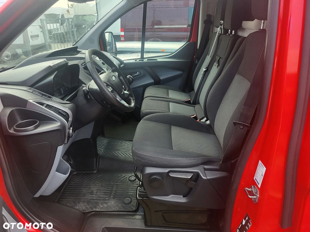 Ford Transit Custom - 22