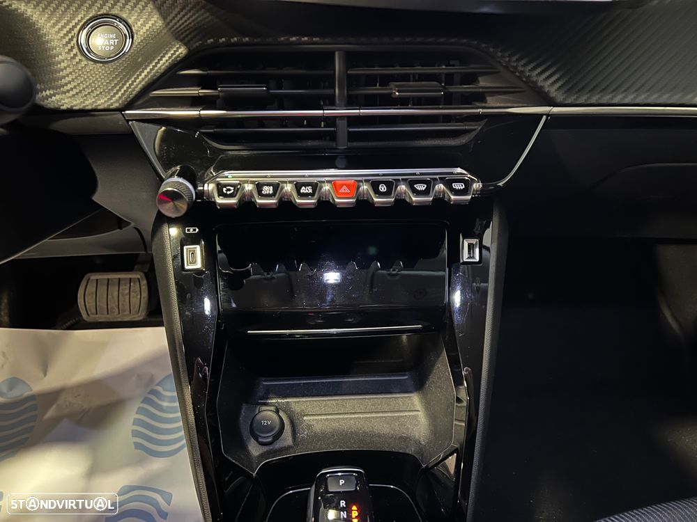 Peugeot 2008 1.5 BlueHDi Allure Pack EAT8 - 13