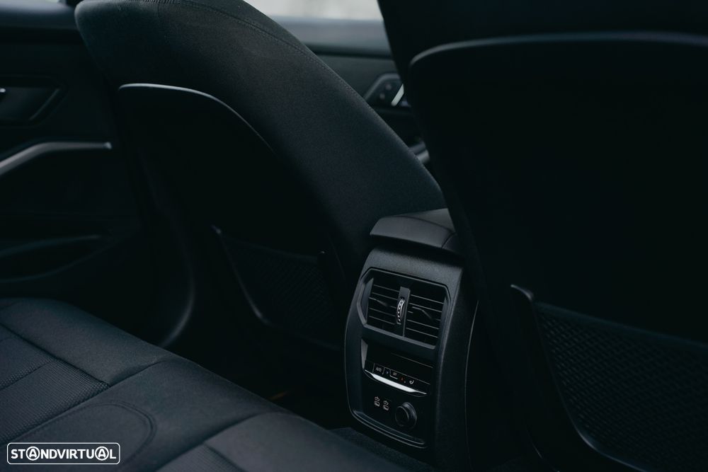 BMW 330 e Corporate Edition Auto - 22