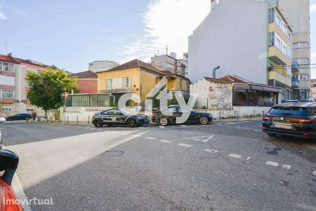 TERRENO COM VIABILIDADE DE CONSTRUÇÃO DE PRÉDIO - Grande imagem: 4/16