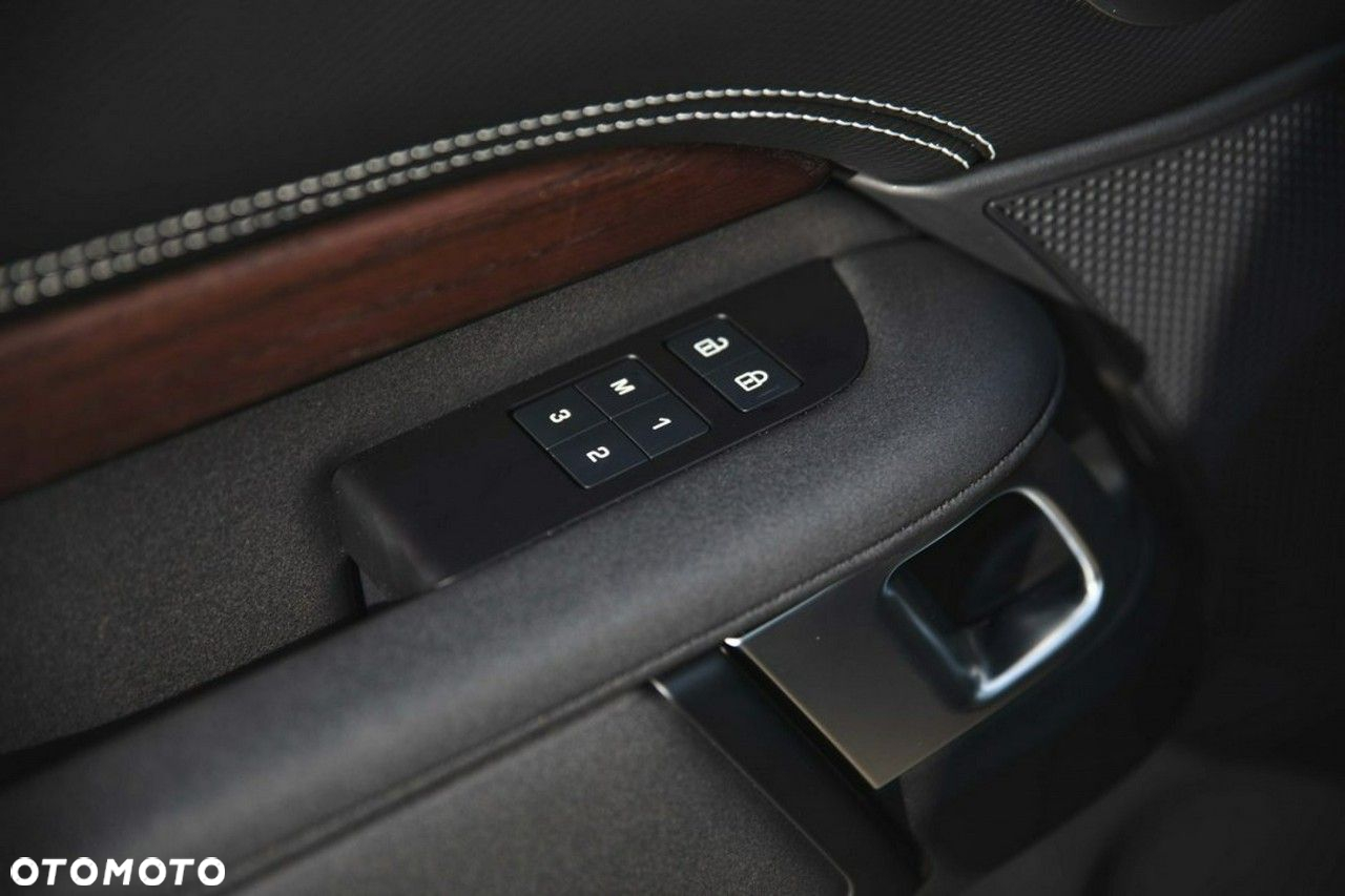 Land Rover Discovery - 22