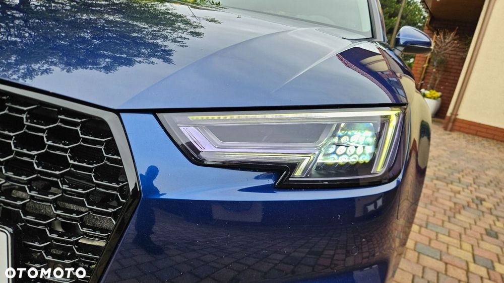 Audi A4 Limousine - 14