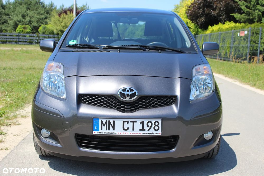 Toyota Yaris 1.33 VVT-i Executive - 12