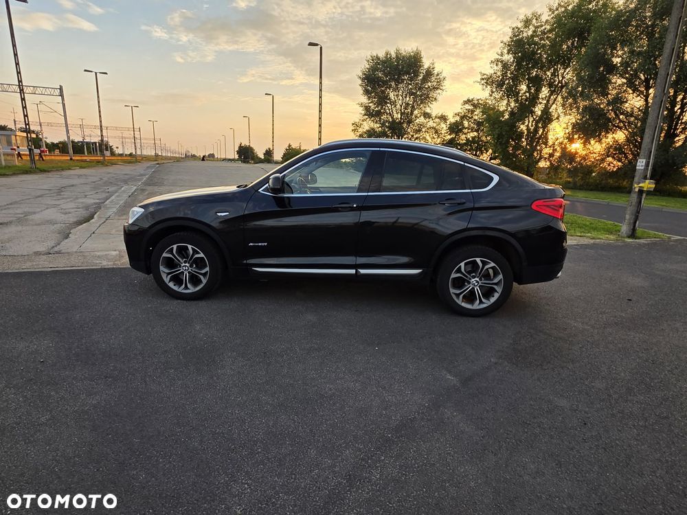 BMW X4 xDrive20d xLine - 12