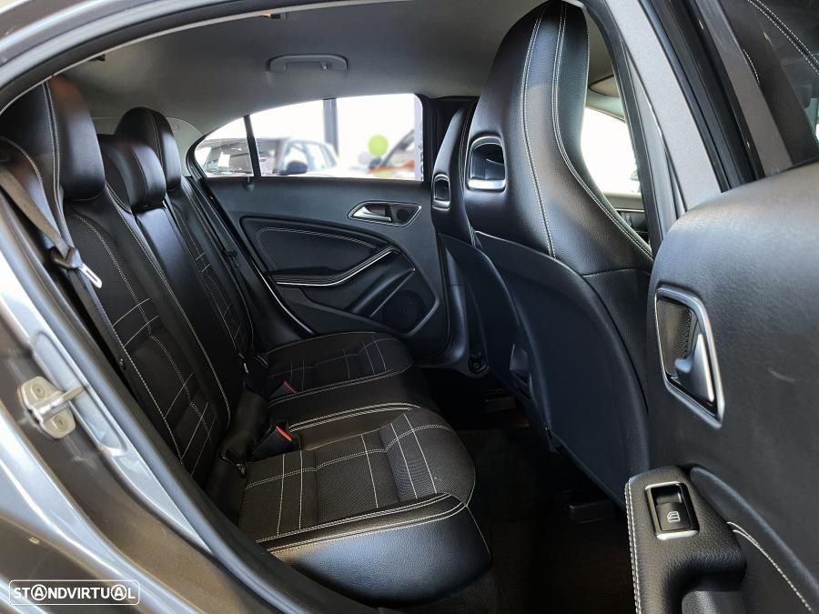 Mercedes-Benz A 180 CDi BE AMG Line Aut. - 25