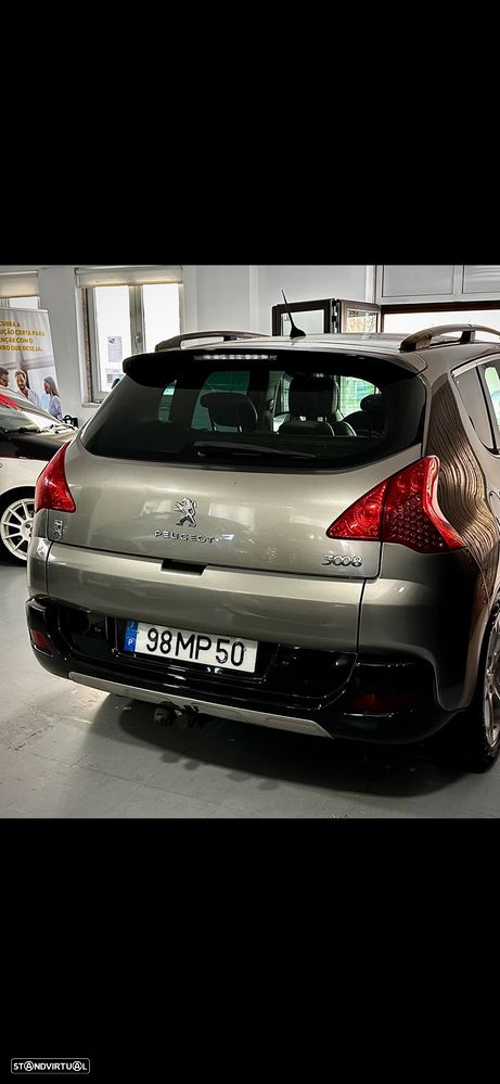 Peugeot 3008 2.0 HDi Hybrid4 J18 - 7