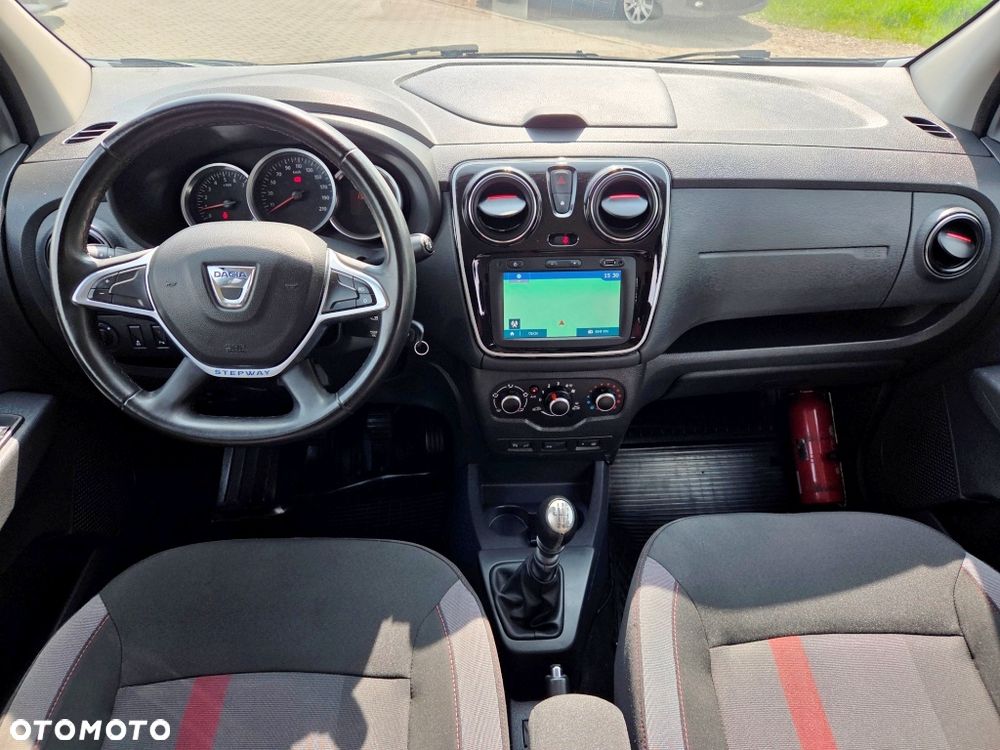 Dacia Lodgy 1.3 TCe Stepway S&S - 32