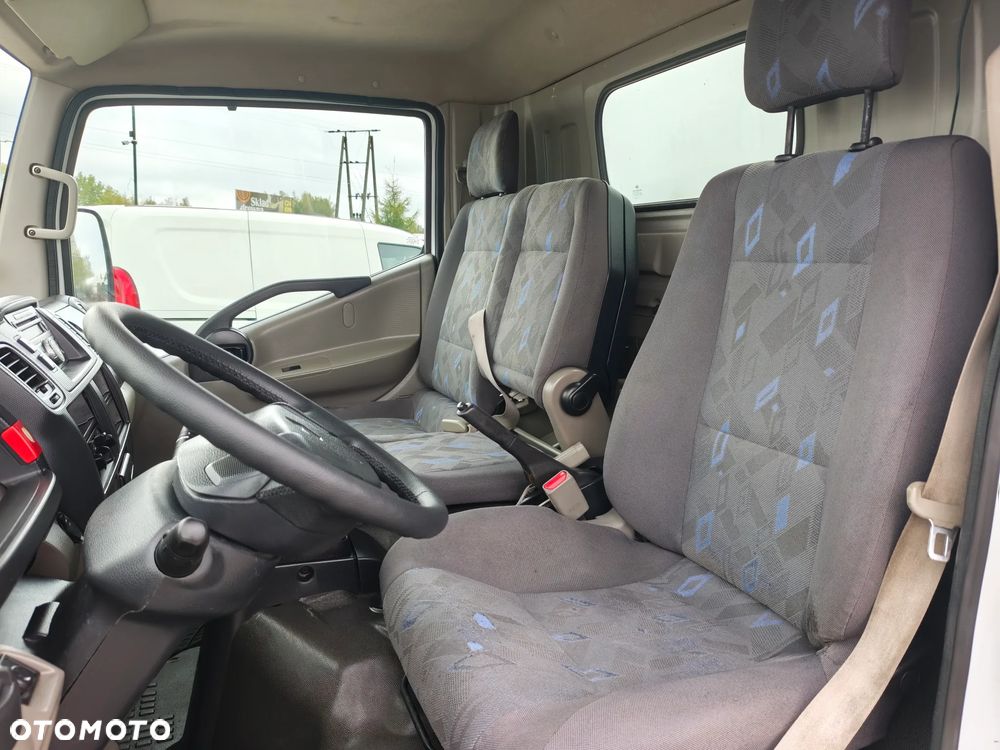 Renault Maxity - 23