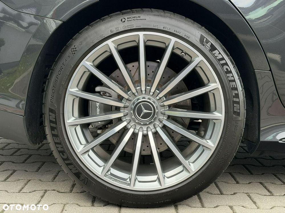 Mercedes-Benz AMG GT 43 4Matic+ 4D Speedshift TCT 9G - 20