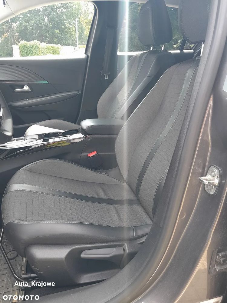 Peugeot 208 PureTech 100 EAT8 Allure - 25
