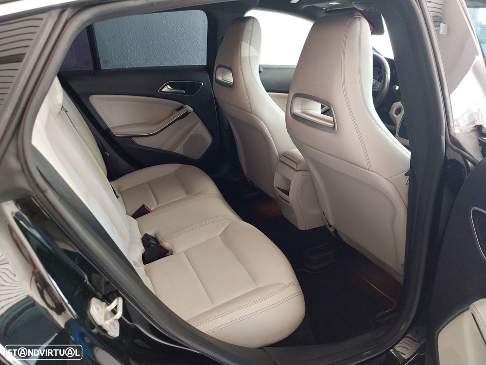 Mercedes-Benz CLA 180 - 8