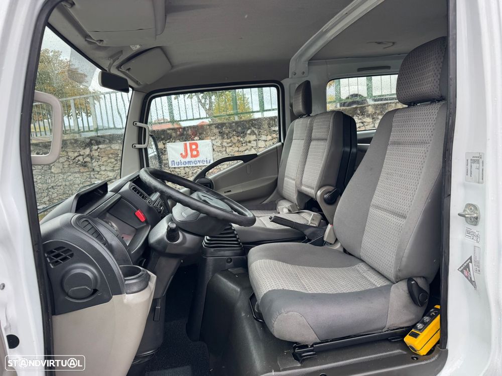 Renault Maxity 2.5dCI 130CV 6LUG Basculante 115.000 Kms - 8