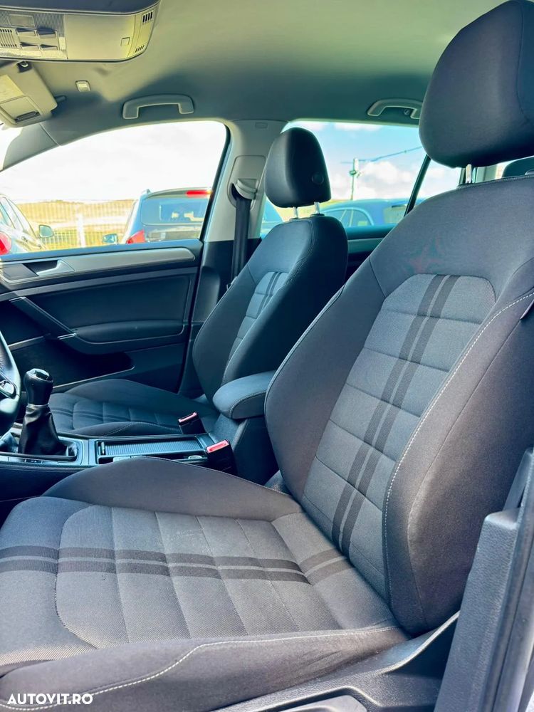 Volkswagen Golf 1.6 TDI DPF BMT Comfortline - 22