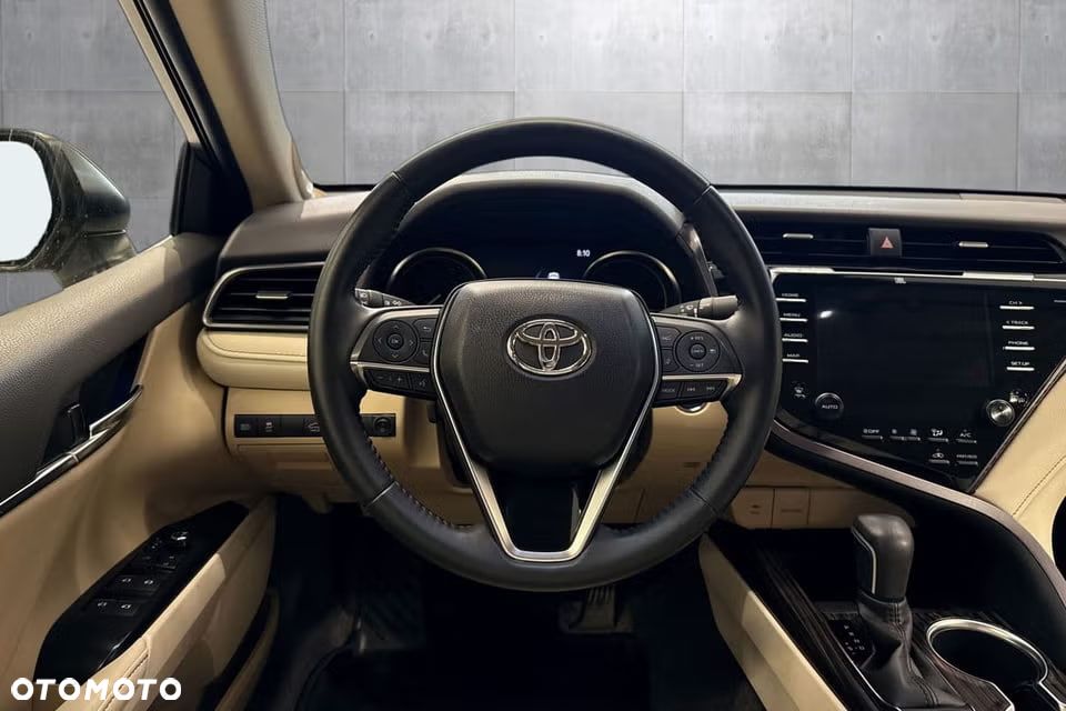 Toyota Camry 2.5 Hybrid Comfort CVT - 7