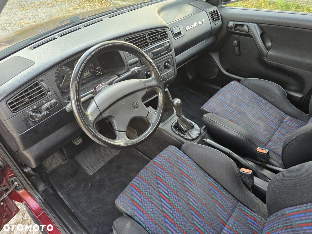 Volkswagen Golf 1.8 GTI - 8