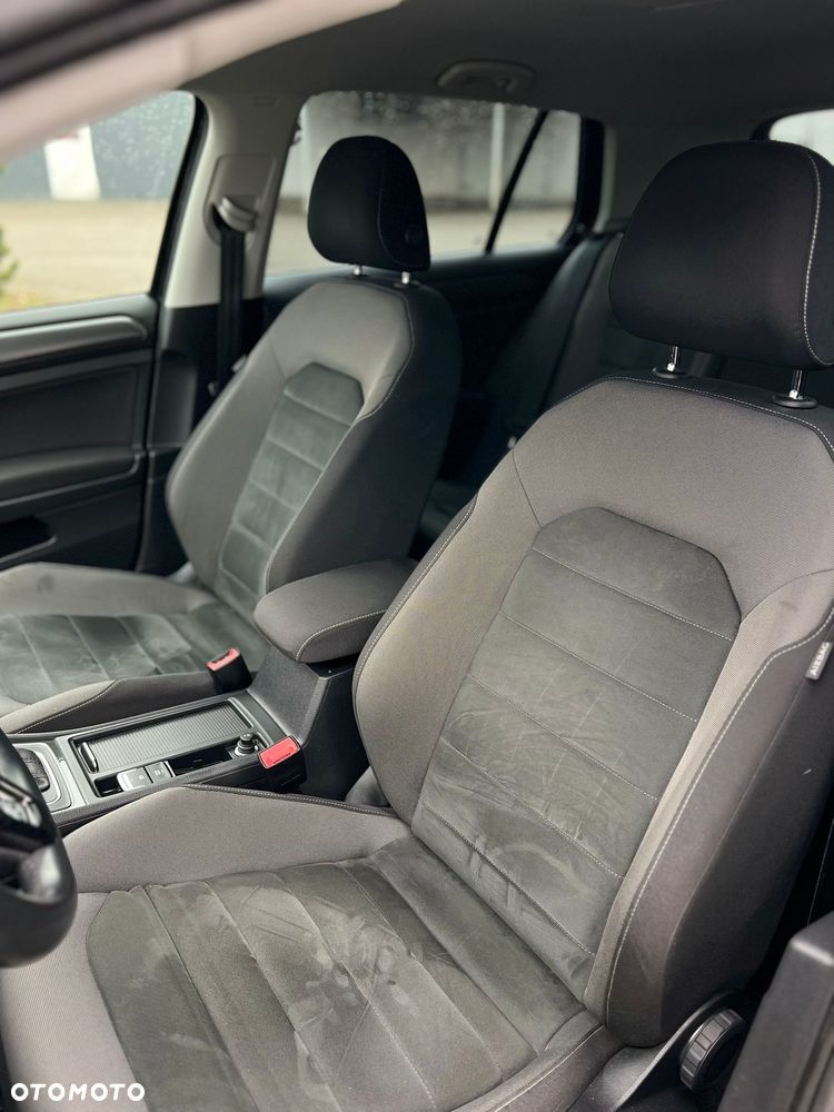 Volkswagen Golf 1.5 eTSI OPF DSG R-Line - 14