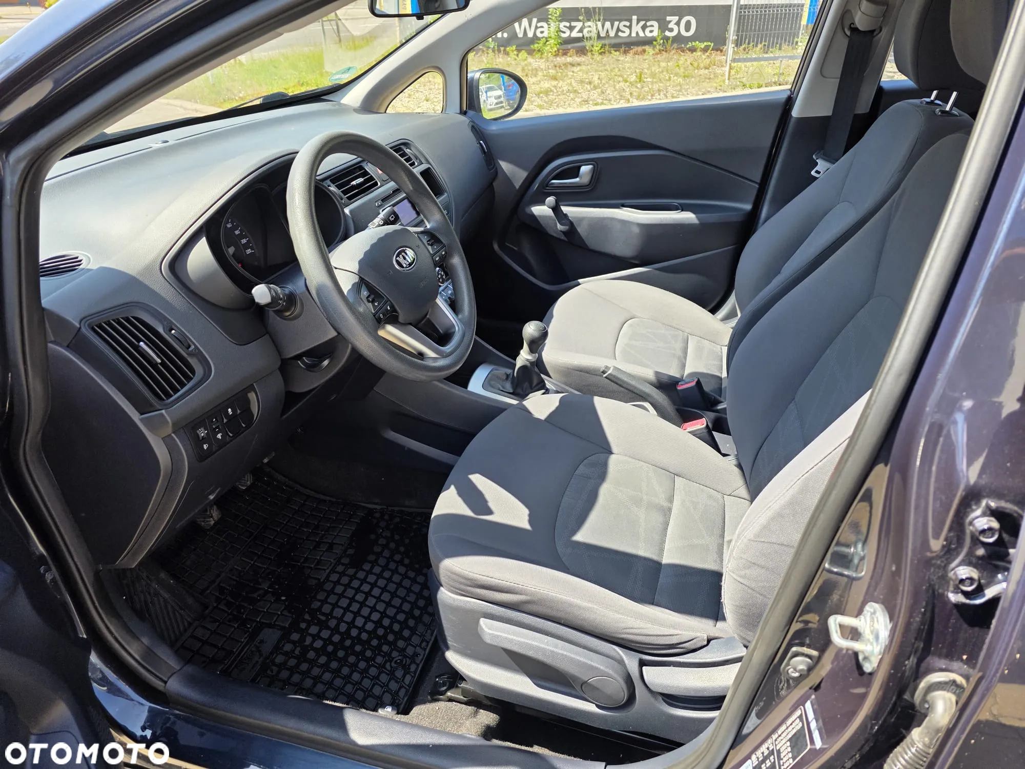 Kia Rio 1.2 Business Line - 10