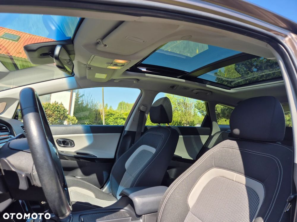 Kia Ceed 1.6 GDI L DCT - 12