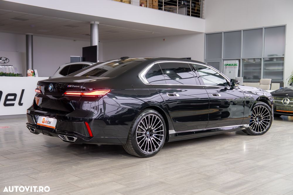 BMW Seria 7 M 760 e xDrive - 13