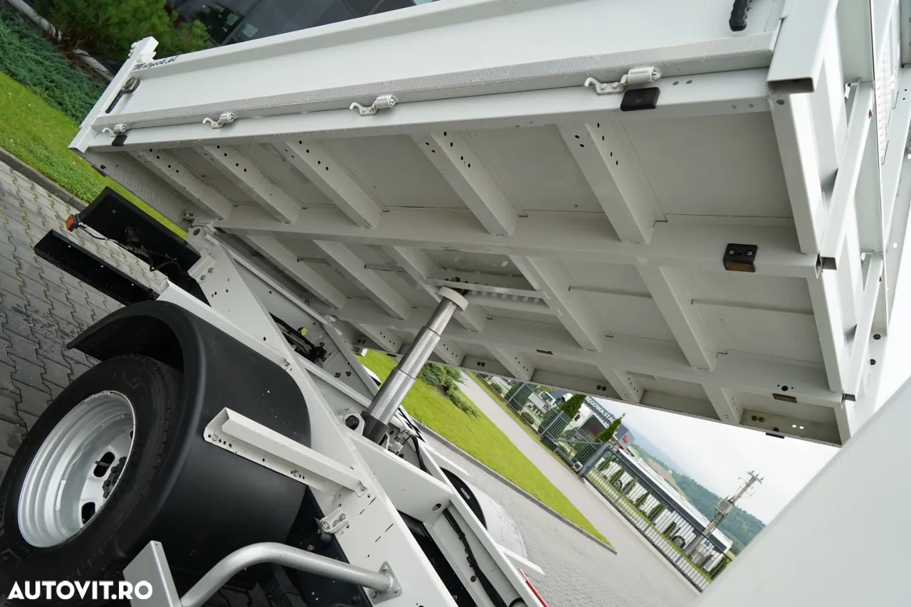 Iveco DAILY 35-140 / BASCULATOR SPATE / DUBLU / TRUSA DE SCULE / CUPLAJ / MANUAL / 3 PERSOANE / IMPORTAT / CONTRACT POST-SERVICE - 9