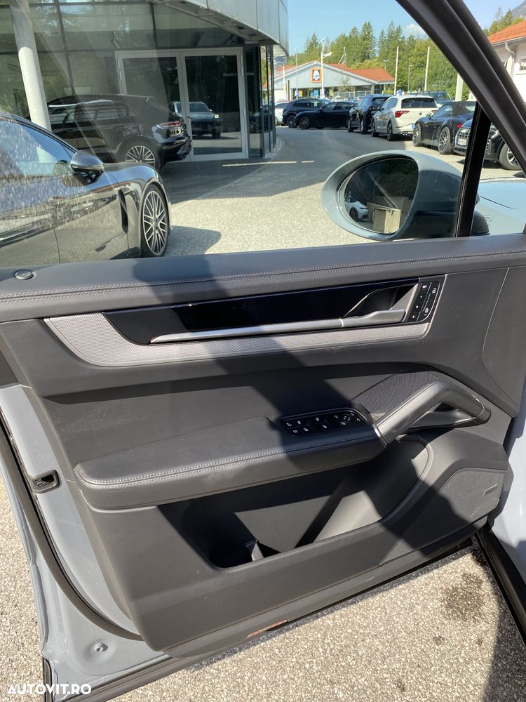 Porsche Cayenne E-Hybrid - 8