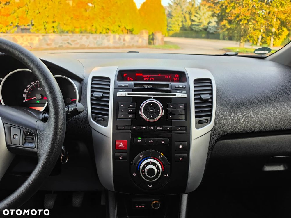 Kia Venga 1.4 CVVT Dream-Team Edition - 33