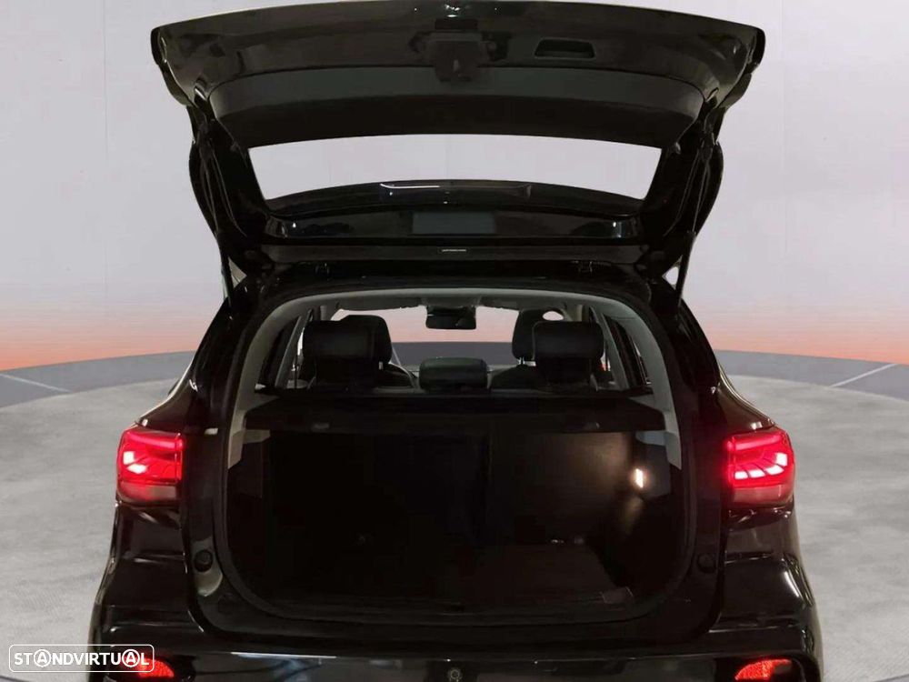 MG ZS EV 72.6 kWh Luxury OBC 11 kW - 17