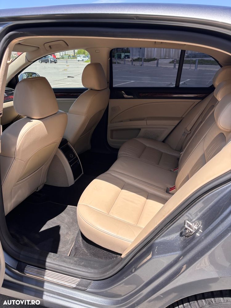 Skoda Superb 2.0 TDI Elegance DSG - 8