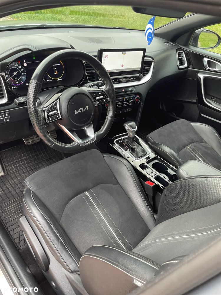 Kia ProCeed - 22