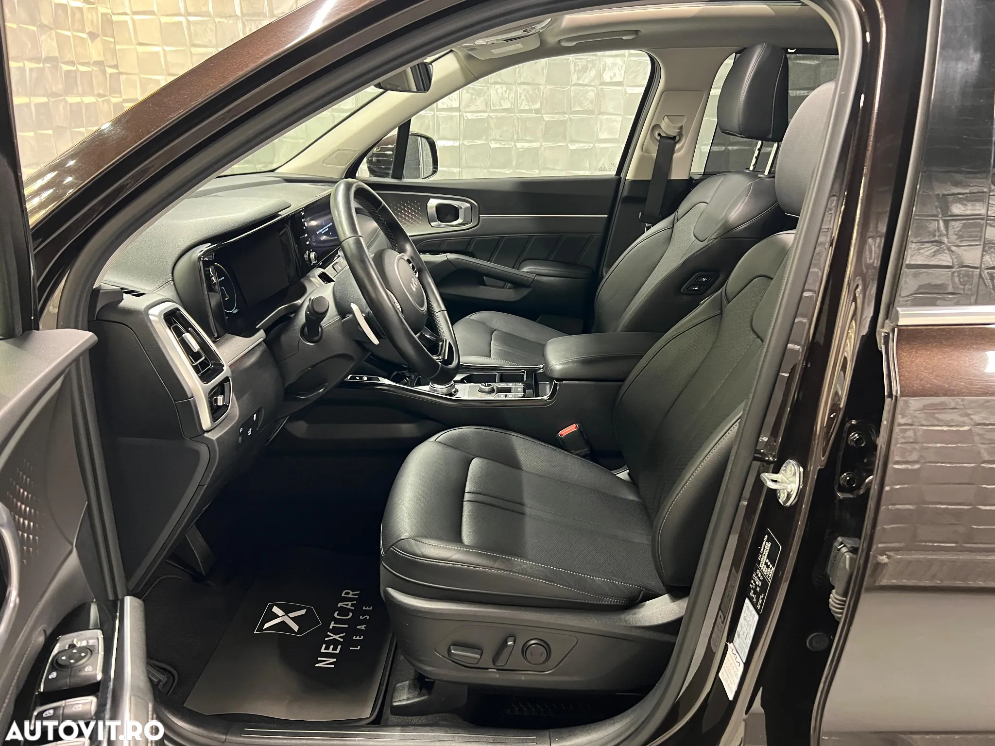 Kia Sorento - 11
