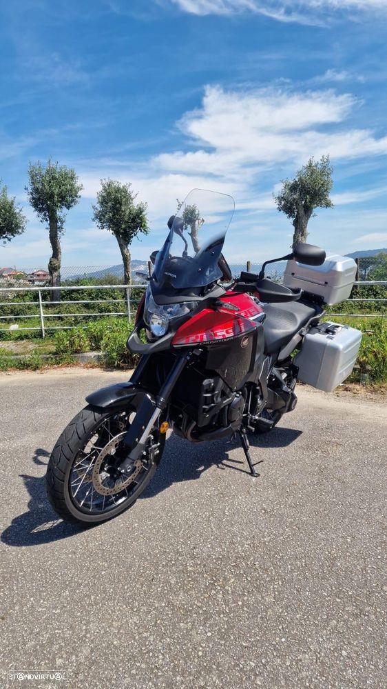 Honda VFR Cross Tourer - 4