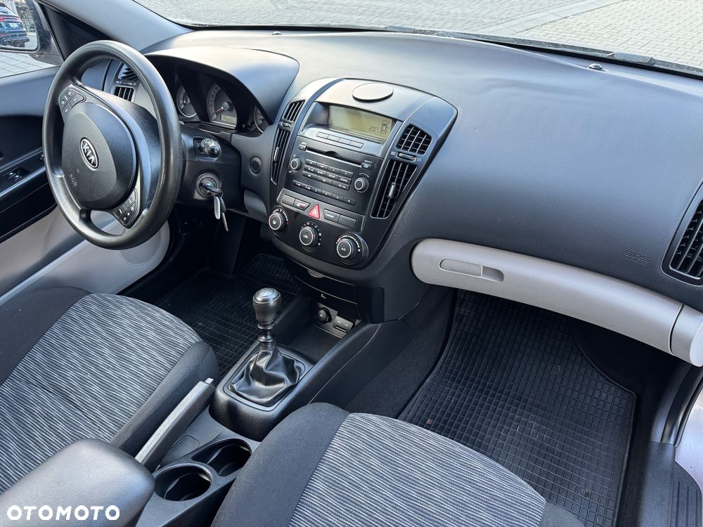 Kia Ceed Cee'd 1.4 Comfort - 14