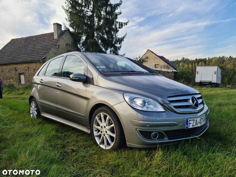 Mercedes-Benz Klasa B - 1