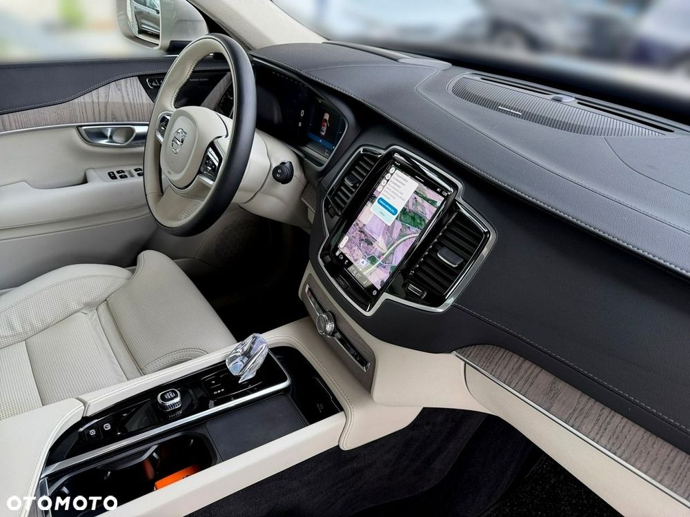 Volvo XC 90 - 24