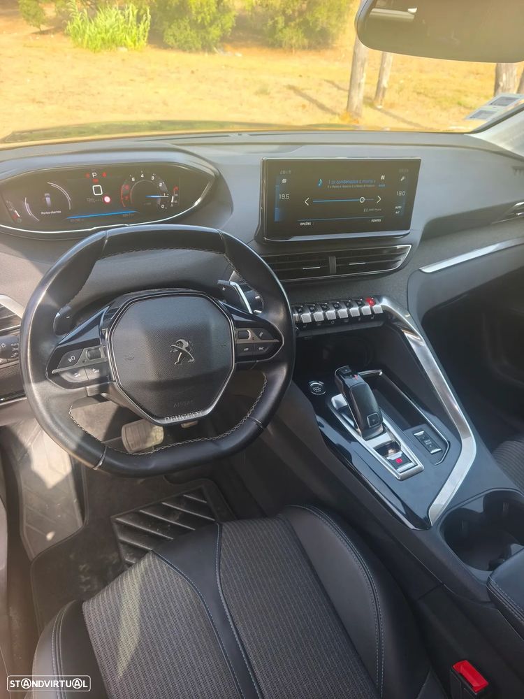 Peugeot 5008 PureTech 130 EAT8 Stop & Start Allure Pack - 13