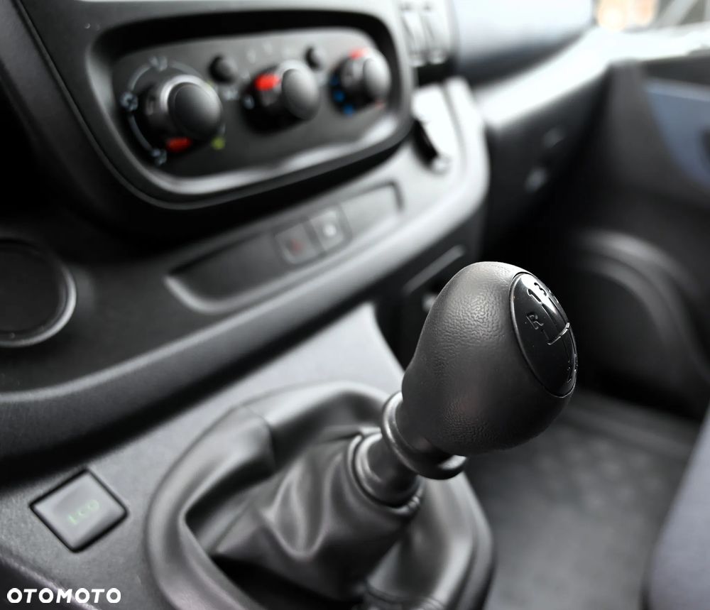 Opel Vivaro - 22