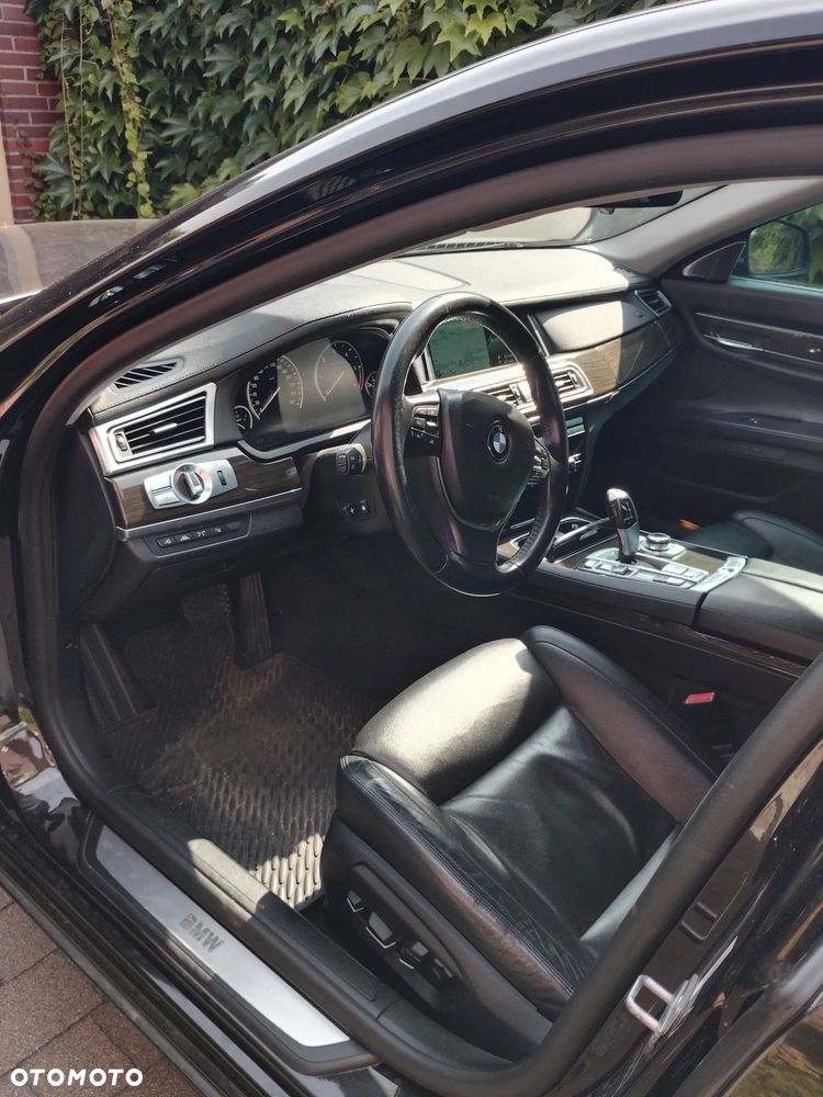 BMW Seria 7 740d xDrive - 7