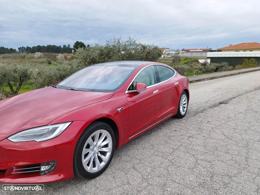 Tesla Model S Long Range - 4