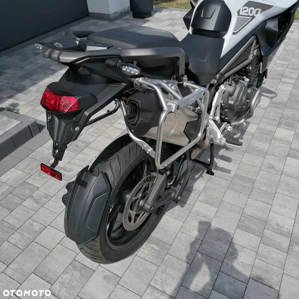 Triumph Tiger - 5