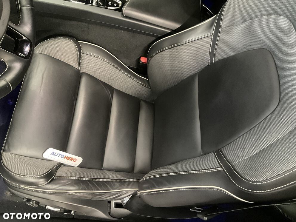 Volvo XC 60 - 33
