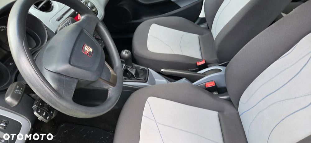 Seat Ibiza 1.4 16V Reference - 11