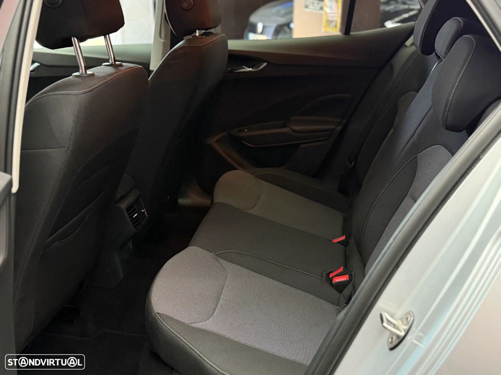 Skoda Fabia 1.0 TSI Selection - 8