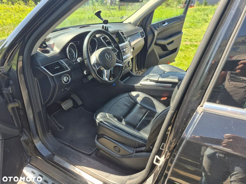 Mercedes-Benz ML 350 BlueTEC 4-Matic - 10