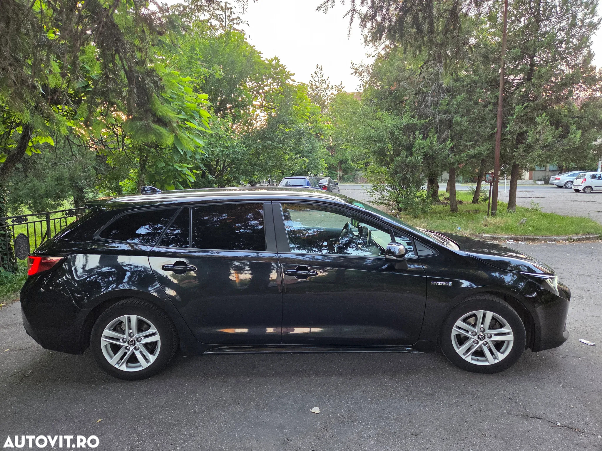 Toyota Corolla 1.8 HSD Business - 4