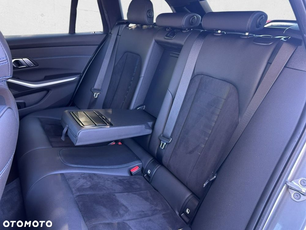 BMW Seria 3 - 21