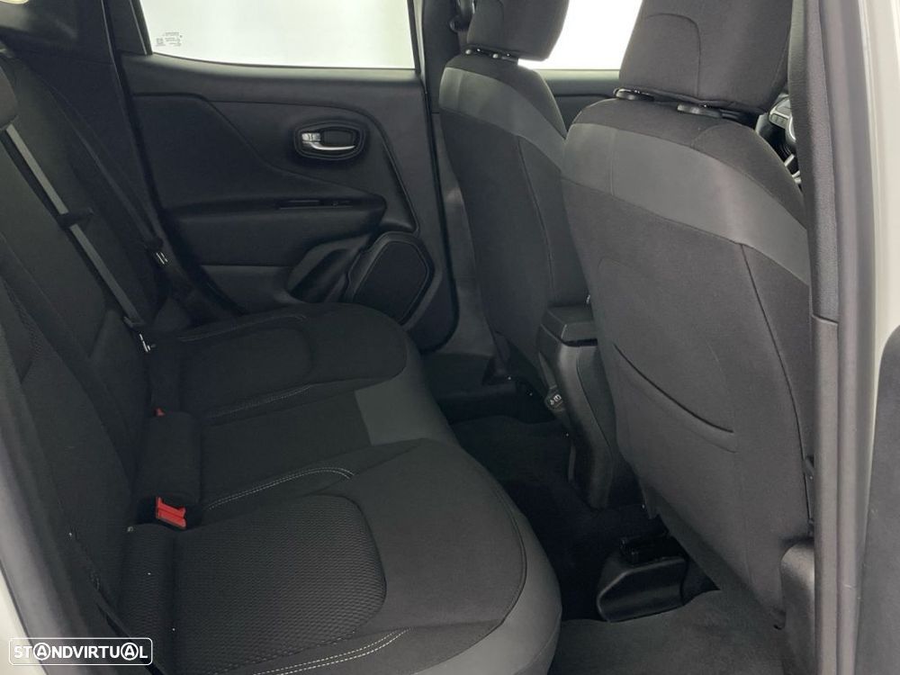 Jeep Renegade 1.0 T Limited - 24